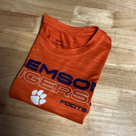 EUC Mens Nike Clemson Tigers Football Short Sleeved Performance Tshirt -‎ Medium - Picture 1 of 9